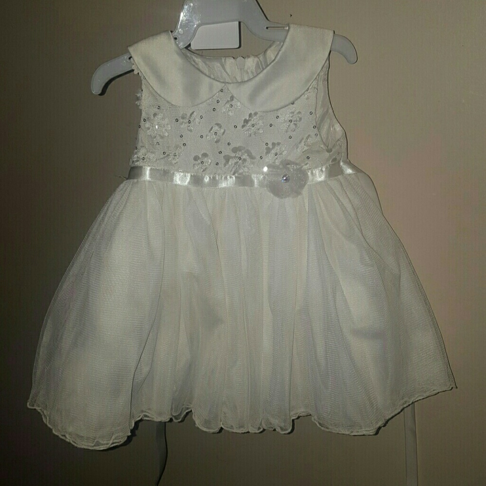 2/$10 Baby Girl Dresses....Baby Flower girl dress